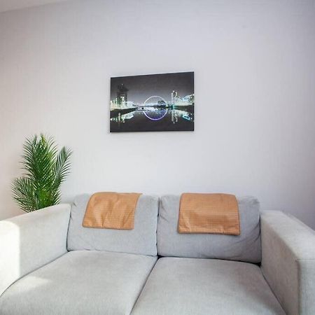 1 Bedroom Apartment In Very Central Location Glasgow Esterno foto
