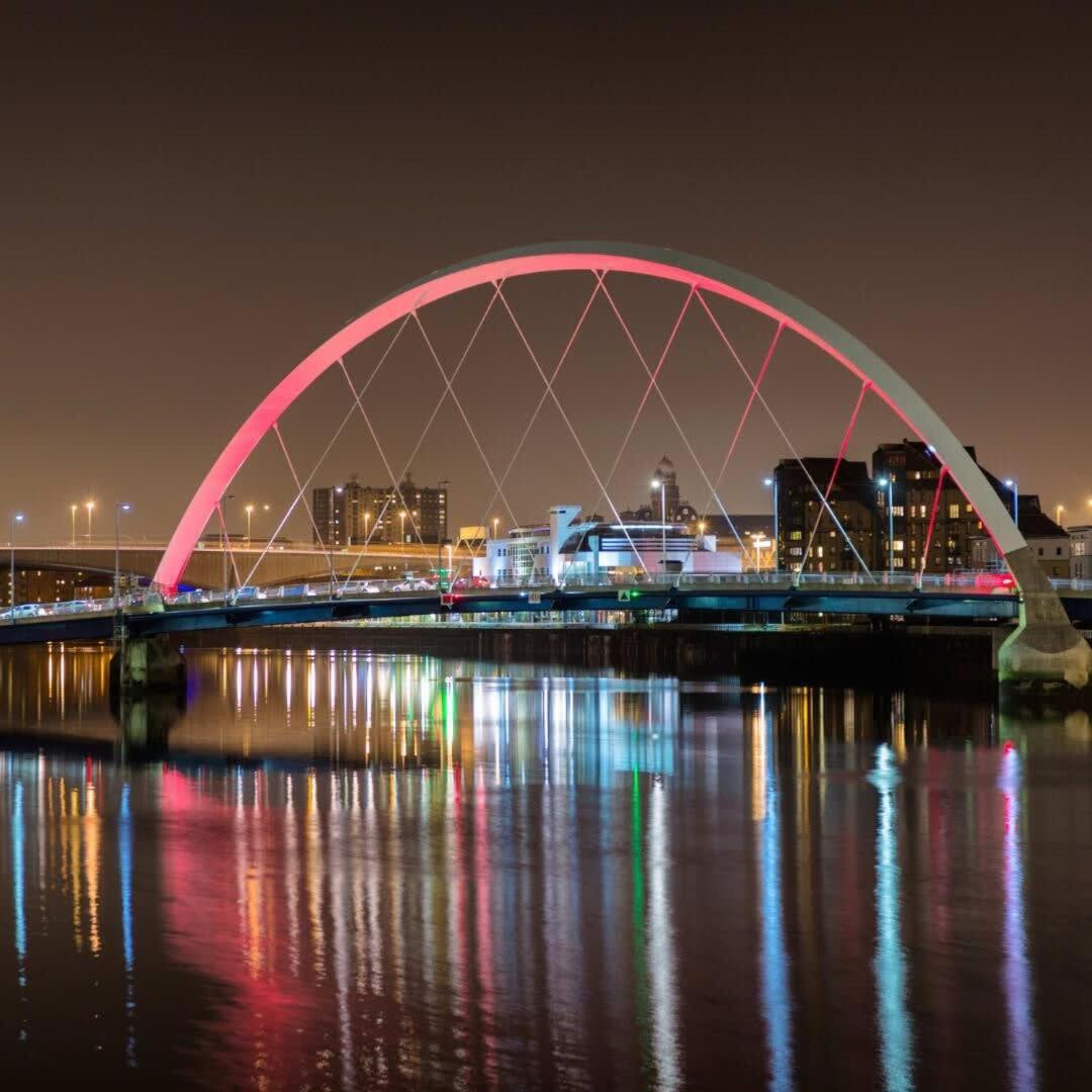 1 Bedroom Apartment In Very Central Location Glasgow Esterno foto