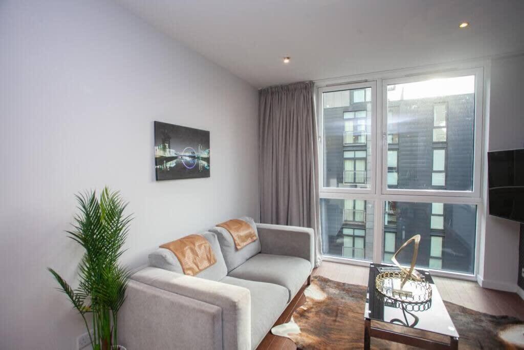 1 Bedroom Apartment In Very Central Location Glasgow Esterno foto